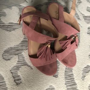Heeled sandals pink suede